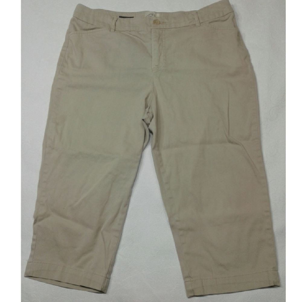 St. John's  Bay crop pants size 14